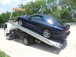 Aguilar Towing Services JunkYard in Dallas (TX) - photo 4