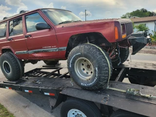 Tommy's Towing and Junk Car Buyer JunkYard in Palm Bay (FL) - photo 2