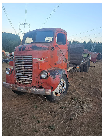 Howard's Wrecking Yard JunkYard in Vancouver (WA) - photo 4