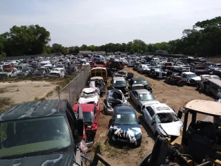 Energy Auto Dismantlers JunkYard in Orlando (FL) - photo 2