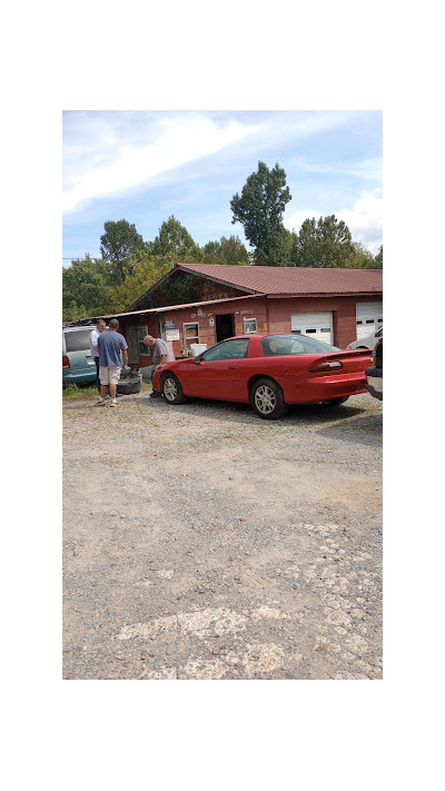 Wamplers Used Auto Parts JunkYard in Cleveland (OH) - photo 3