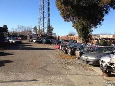 MG Towing & Auto Dismantler JunkYard in Vacaville (CA) - photo 2