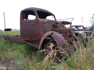 Payless Salvage JunkYard in Springfield (MO) - photo 2