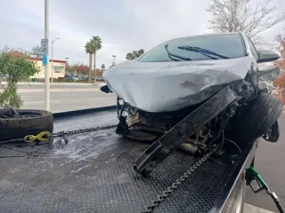 All Valley Towing LLC JunkYard in Palmdale (CA) - photo 2