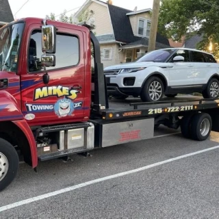 Mike's Towing Service JunkYard in Philadelphia (PA) - photo 2