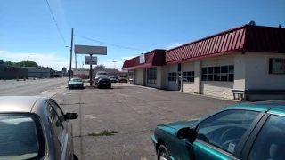 Bud's Service Center and 24 Hour Towing - photo 1