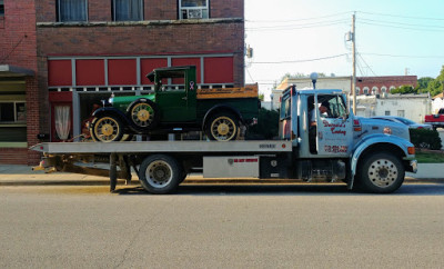 Darnold Towing JunkYard in Lincoln (NE) - photo 1