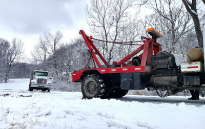 Darnold Towing JunkYard in Lincoln (NE) - photo 3