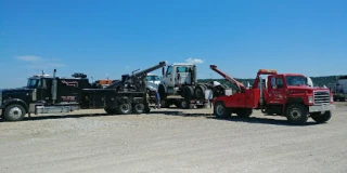 Darnold Towing JunkYard in Lincoln (NE) - photo 4