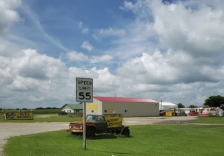 Bills Auto Salvage JunkYard in Iowa City (IA) - photo 4