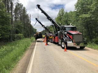 Crosby's Heavy Duty Wrecker Service - photo 1