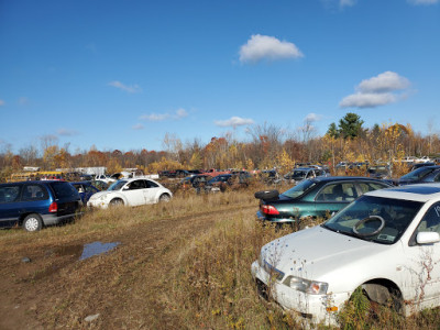 J & R Salvage JunkYard in New York (NY) - photo 1