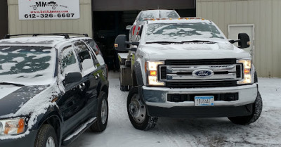 MN Towing & Junkers JunkYard in Minneapolis (MN) - photo 3