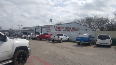 Apache Iron Metal & Auto Salvage JunkYard in Fort Worth (TX) - photo 1