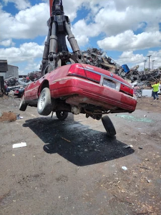 Jim Wilkinson Iron & Metal Inc JunkYard in Brownsville (TX) - photo 3