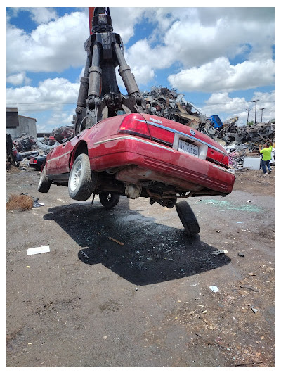 Jim Wilkinson Iron & Metal Inc JunkYard in Brownsville (TX) - photo 3