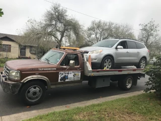 Big Nino's heavy equipment and hydraulic repair JunkYard in Brownsville (TX) - photo 4