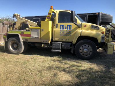 M&M Towing & Recovery Inc. JunkYard in Edinburg (TX) - photo 2