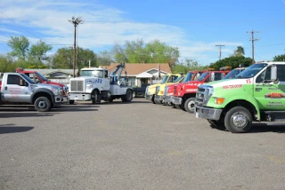 Roger Cabello Wrecker JunkYard in Laredo (TX) - photo 2