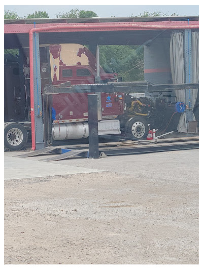 Garza's Towing Inc. JunkYard in Laredo (TX) - photo 3