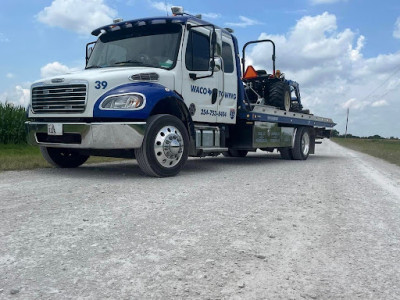 Waco Towing & Wrecker JunkYard in Waco (TX) - photo 3