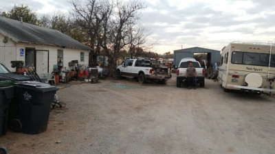 Robertson Equipment & Salvage JunkYard in Wichita Falls (TX) - photo 3