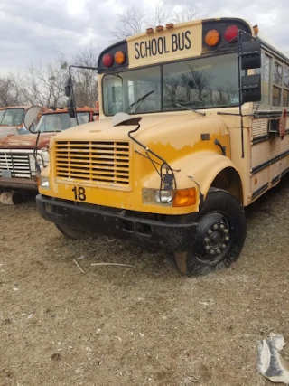 Robertson Equipment & Salvage JunkYard in Wichita Falls (TX) - photo 4