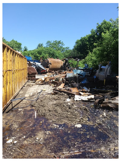 Hazel Street Recycling JunkYard in Akron (OH) - photo 2