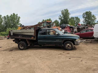 Shakers Auto Salvage JunkYard in Barberton (OH) - photo 2