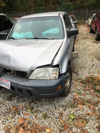 Bower's Towing JunkYard in Akron (OH) - photo 2