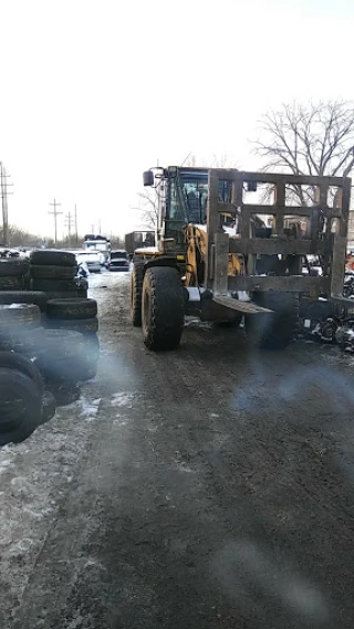 Eagle Auto Parts Inc. JunkYard in Cleveland (OH) - photo 4