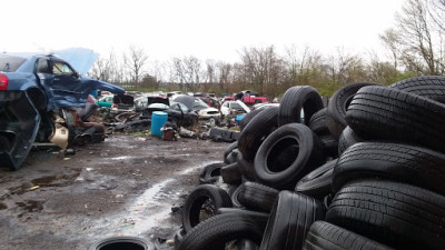 Westside Auto Wreckers JunkYard in Dayton (OH) - photo 4