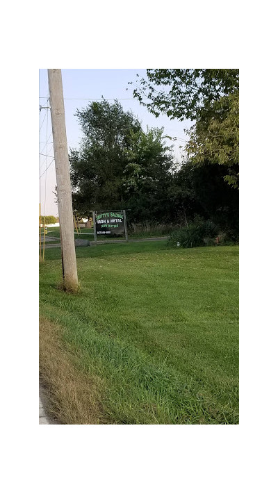 Smitty's Salvage JunkYard in Brookville (OH) - photo 3