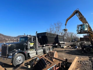 D & D Auto Salvage JunkYard in Pittsburgh (PA) - photo 3