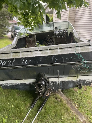 Boat Dump Long Island JunkYard in Deer Park (NY) - photo 3