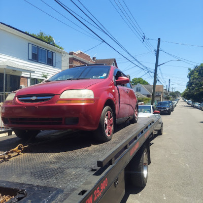 And-1 Towing Inc. JunkYard in New York (NY) - photo 2