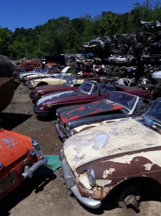 Specht's Auto Recycling JunkYard in Warwick Township (NY) - photo 2