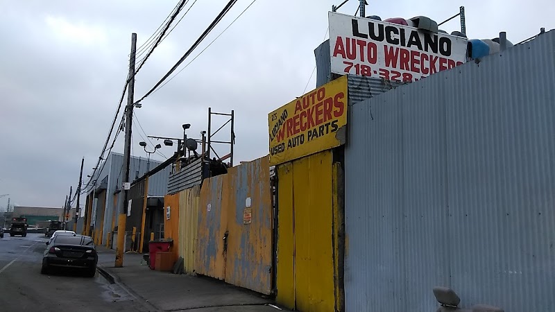 Luciano Auto Wrecking JunkYard in New York (NY)