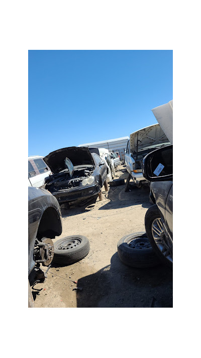 LKQ Pick Your Part - Bakersfield JunkYard in Bakersfield (CA) - photo 2