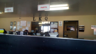 LKQ Central California JunkYard in Bakersfield (CA) - photo 3