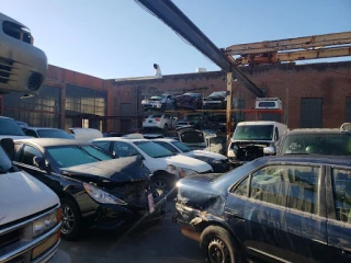 Cypress Auto JunkYard in Oakland (CA) - photo 2