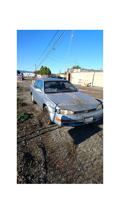 Infinity Auto Salvage JunkYard in East Palo Alto (CA) - photo 4