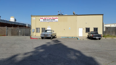 Rialto Auto & Truck Dismantler JunkYard in Bloomington (CA) - photo 1