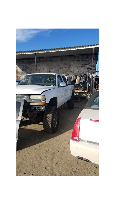 King's Auto Wrecking JunkYard in Rancho Cucamonga (CA) - photo 3