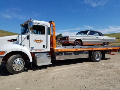 Myers Towing JunkYard in Hayward (CA) - photo 2