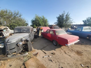 Five Stars Auto Dismantling JunkYard in Lancaster (CA) - photo 3