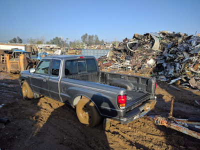 Augustine Metals JunkYard in Colton (CA) - photo 3