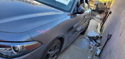 Phoenix Auto Wrecking #2 JunkYard in San Bernardino (CA) - photo 2