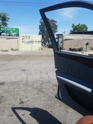 R & F Used Auto Parts JunkYard in San Bernardino (CA) - photo 4