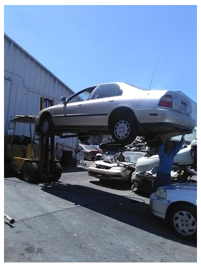 Honda's Only Auto Center JunkYard in Santa Clara (CA) - photo 2